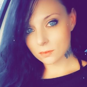 Meet your Posher, Aly